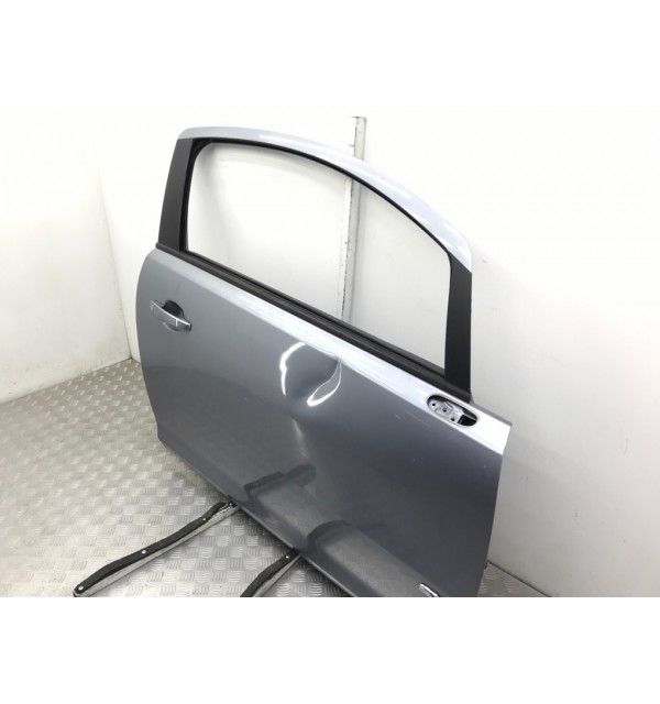 Дверь передняя правая бу для Opel Corsa D 1.2 i,  2009 г.