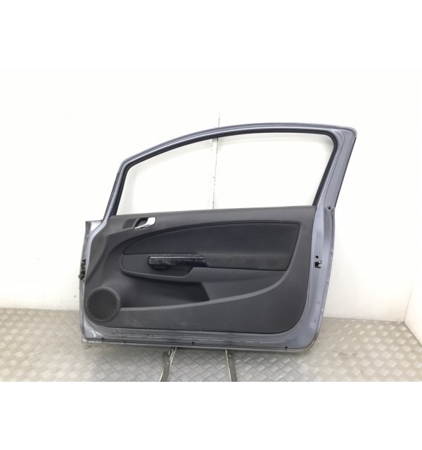 Дверь передняя правая бу для Opel Corsa D 1.2 i,  2009 г.