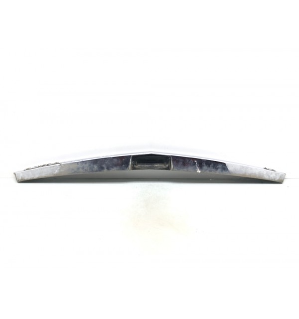Накладка двери (крышки) багажника бу для Opel Astra H 1.6 i,  2009 г.