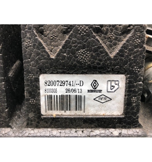 Домкрат бу для Renault Master 3 2.3 DCI,  2013 г.
