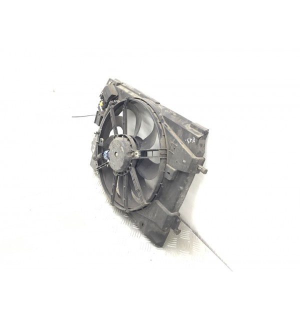 Вентилятор радиатора бу для Dacia Sandero 2 0.9 TCE,  2014 г.