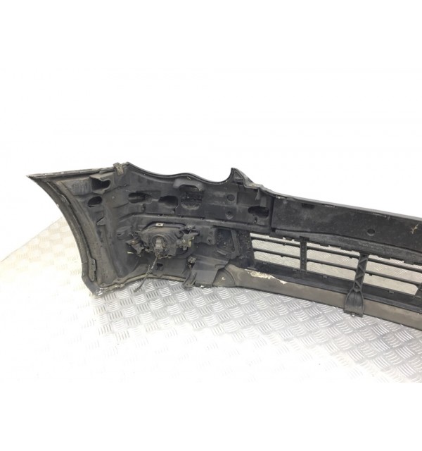 Бампер передний бу для Mercedes C W203 1.8 i,  2006 г.