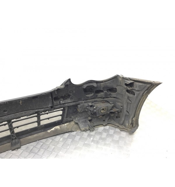 Бампер передний бу для Mercedes C W203 1.8 i,  2006 г.