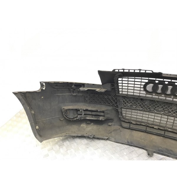 Бампер передний бу для Audi A3 8P 2.0 TDi,  2005 г.