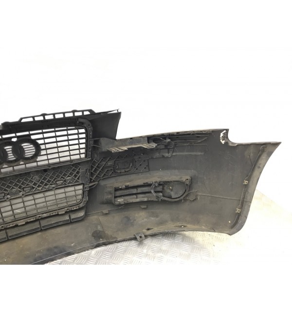 Бампер передний бу для Audi A3 8P 2.0 TDi,  2005 г.