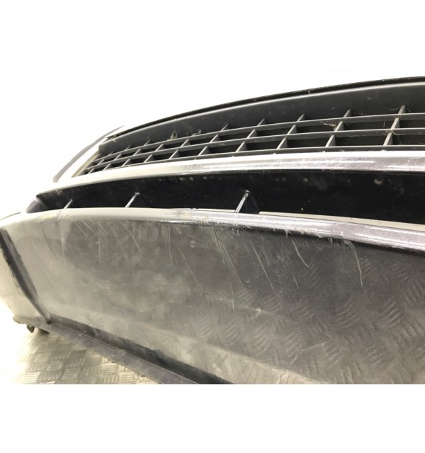 Бампер передний бу для Audi A3 8P 2.0 TDi,  2005 г.