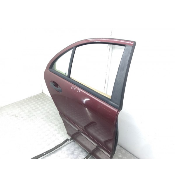 Дверь задняя правая бу для Mercedes C W203 2.2 CDi,  2003 г.