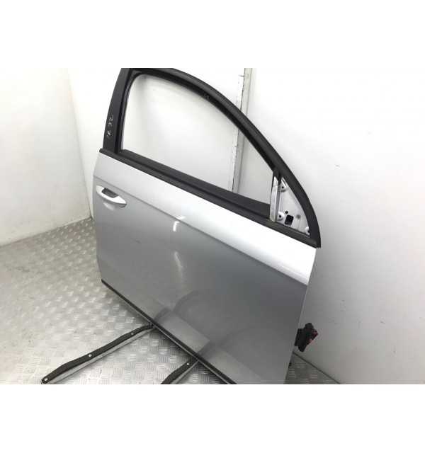 Дверь передняя правая бу для Volkswagen Passat B7 1.6 TDi,  2010 г.