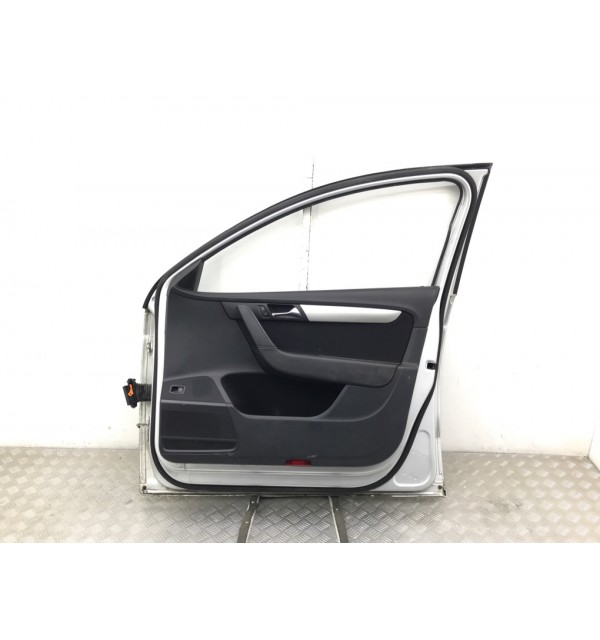 Дверь передняя правая бу для Volkswagen Passat B7 1.6 TDi,  2010 г.