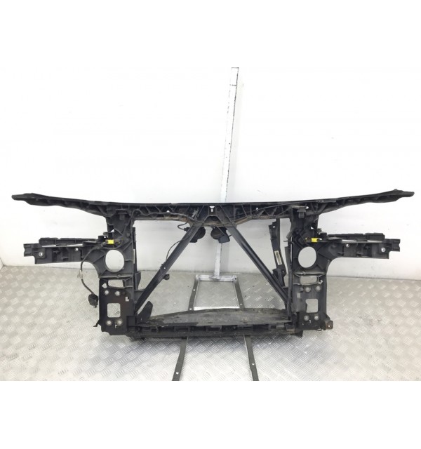 Панель передняя (телевизор) бу для Audi Q7 1 3.0 TDi,  2006 г.