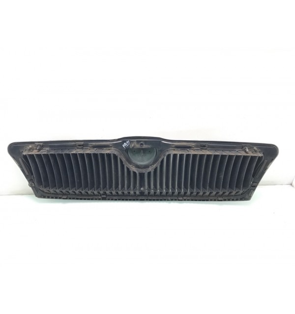 Решетка радиатора бу для Skoda Octavia A5 1.9 TDi,  2008 г.