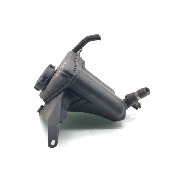 Бачок расширительный бу для BMW 5 F10/F11/GT F07 2.0 TD,  2011 г.