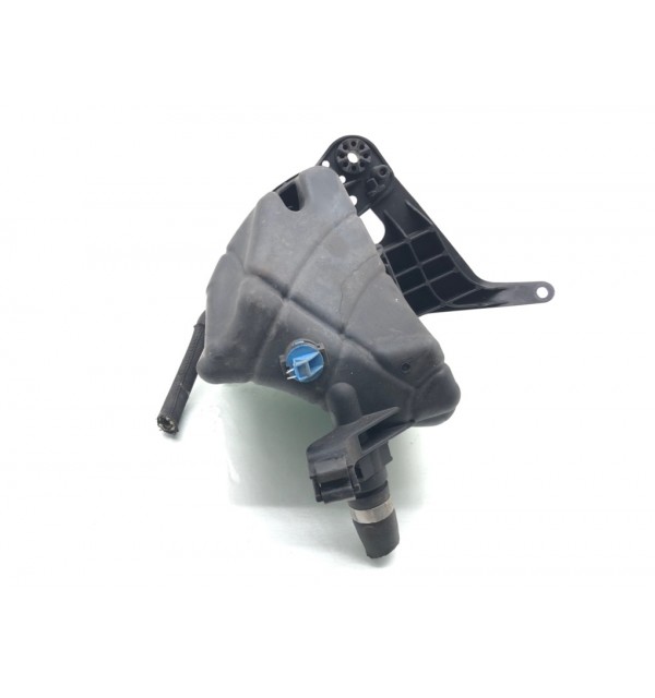 Бачок расширительный бу для BMW 5 F10/F11/GT F07 2.0 TD,  2011 г.