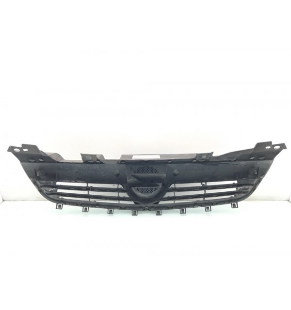 Решетка радиатора бу для Opel Zafira B 1.6 i,  2012 г.