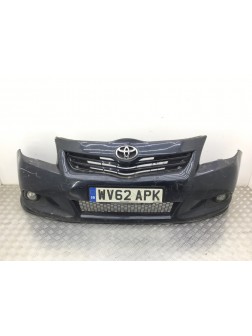 Бампер передний бу для Toyota Verso 2.0 D-4D, 2012 г.