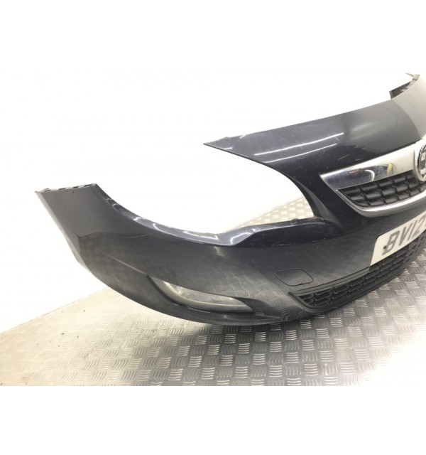 Бампер передний бу для Opel Astra J 1.7 CDTi,  2012 г.