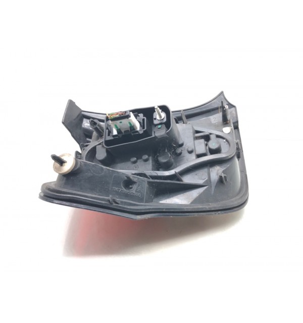 Фонарь задний правый бу для Citroen C3 2 1.4 HDI,  2010 г.