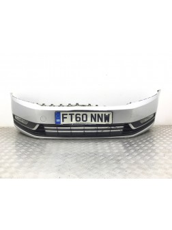 Бампер передний бу для Volkswagen Passat B7 1.6 TDi, 2010 г.