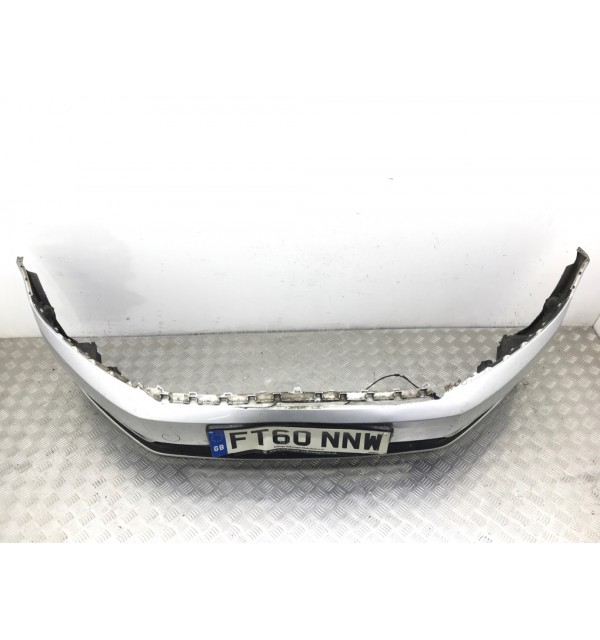 Бампер передний бу для Volkswagen Passat B7 1.6 TDi,  2010 г.