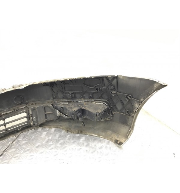 Бампер передний бу для Volkswagen Passat B7 1.6 TDi,  2010 г.