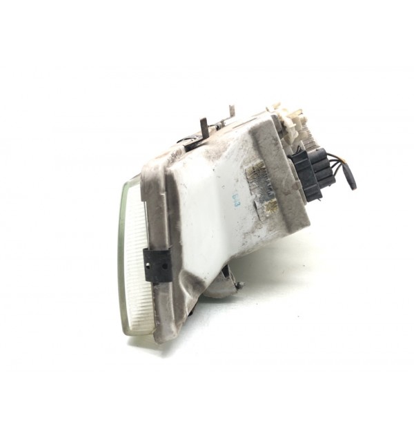 Фара правая бу для Skoda Felicia  1.3 i,  1999 г.