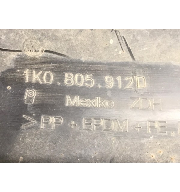 Защита арок передняя правая (подкрылок) бу для Volkswagen Golf 5 1.9 TDi,  2008 г.