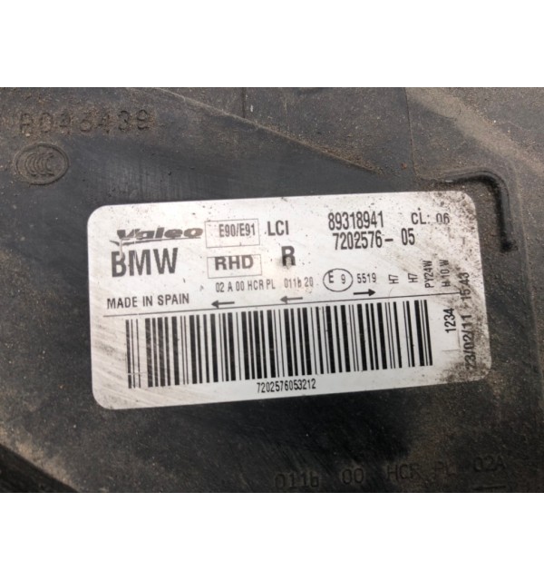 Фара правая бу для BMW 3 E90/E91/E92/E93 2.0 TD,  2011 г.