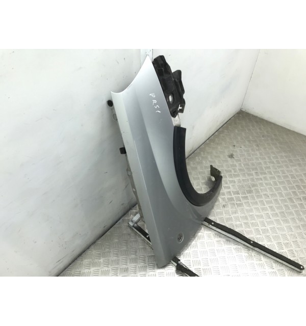 Крыло переднее правое бу для Opel Corsa C 1.2 i,  2004 г.