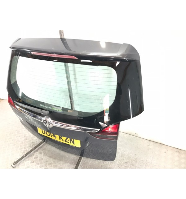 Крышка багажника бу для Opel Zafira C 1.8 i,  2014 г.