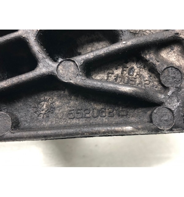 Кронштейн полуоси бу для Fiat Punto 3 1.3 JTD,  2012 г.