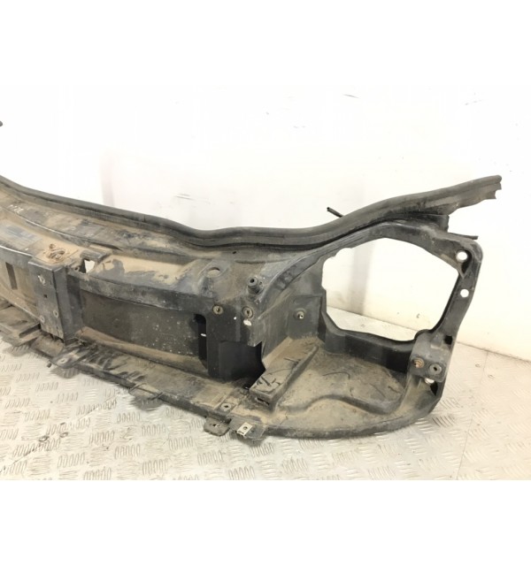 Панель передняя (телевизор) бу для Opel Vivaro 1 2.0 i,  2005 г.