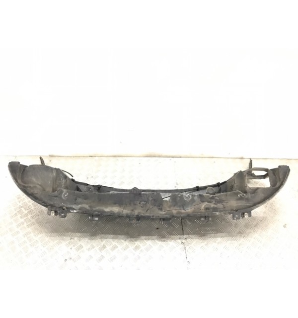 Панель передняя (телевизор) бу для Opel Vivaro 1 2.0 i,  2005 г.