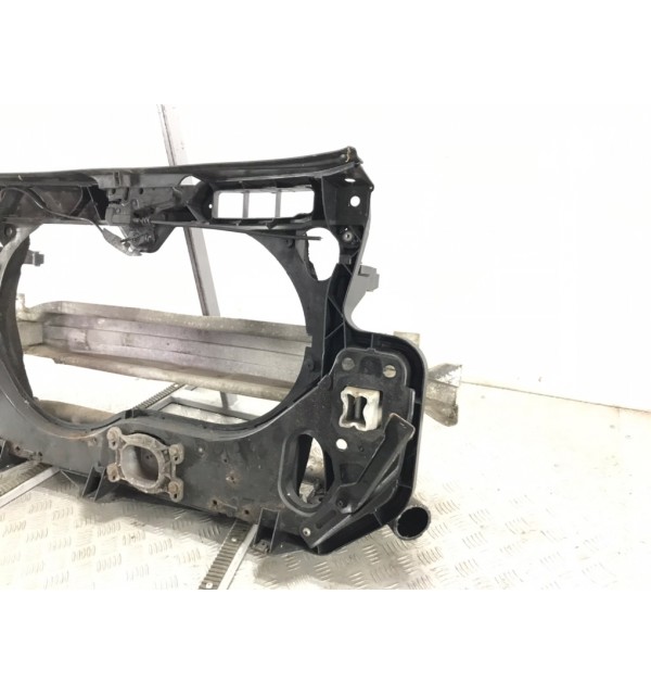 Панель передняя (телевизор) бу для Audi A6 C6 2.0 TDi,  2010 г.