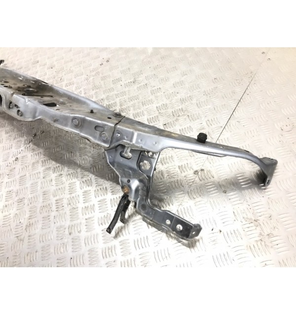 Панель передняя (телевизор) бу для Opel Astra H 1.8 i,  2007 г.