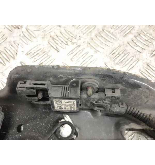 Панель передняя (телевизор) бу для Opel Astra H 1.8 i,  2007 г.