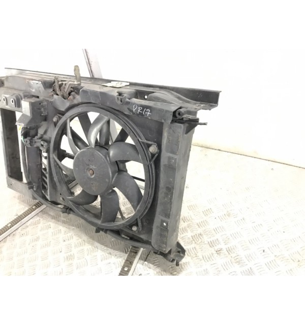 Панель передняя (телевизор) бу для Peugeot 308 T7 1.6 HDi,  2009 г.