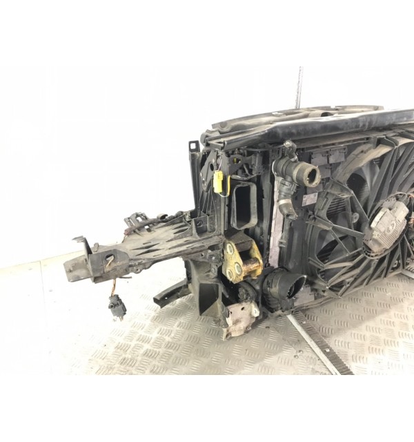 Панель передняя (телевизор) бу для BMW 5 F10/F11/GT F07 2.0 TD,  2011 г.