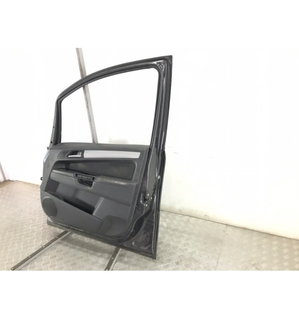 Дверь передняя правая бу для Opel Zafira B 1.7 CDTi,  2012 г.