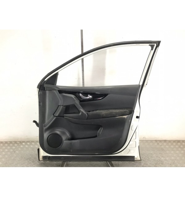 Дверь передняя правая бу для Nissan Qashqai 2 1.2 i,  2015 г.
