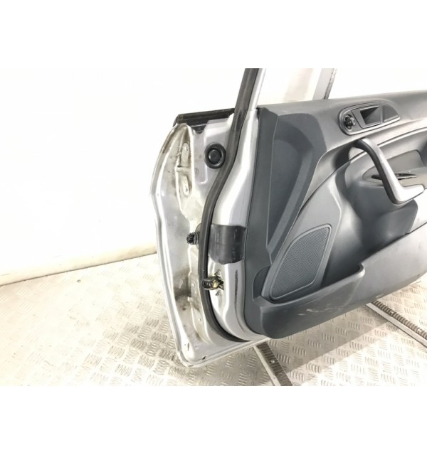 Дверь передняя правая бу для Ford Fiesta 6 1.6 TDCI,  2009 г.