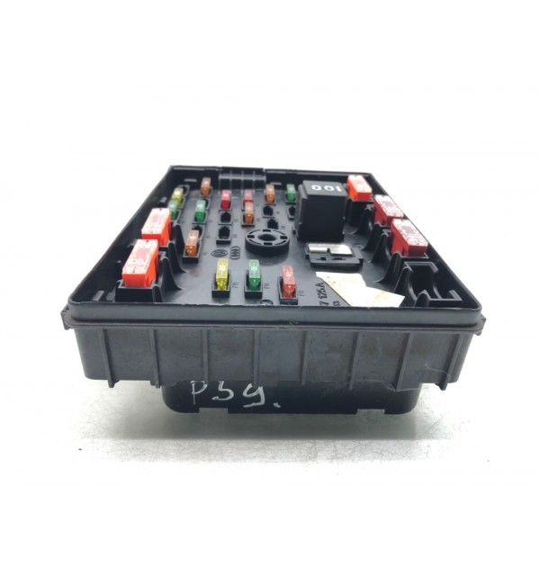 Блок предохранителей бу для Volkswagen Passat B7 1.6 TDi,  2013 г.