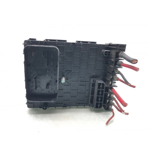 Блок предохранителей бу для Volkswagen Passat B7 1.6 TDi,  2013 г.