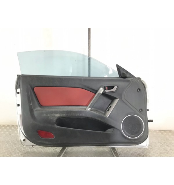 Дверь передняя левая бу для Hyundai Coupe 2 2.7 i,  2007 г.