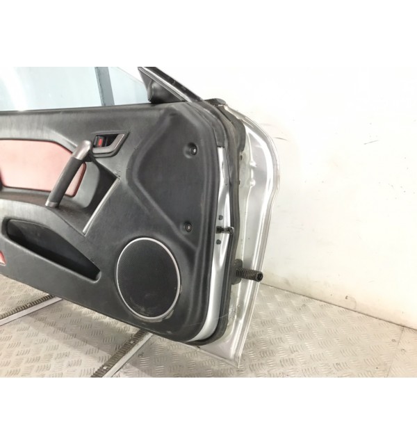 Дверь передняя левая бу для Hyundai Coupe 2 2.7 i,  2007 г.