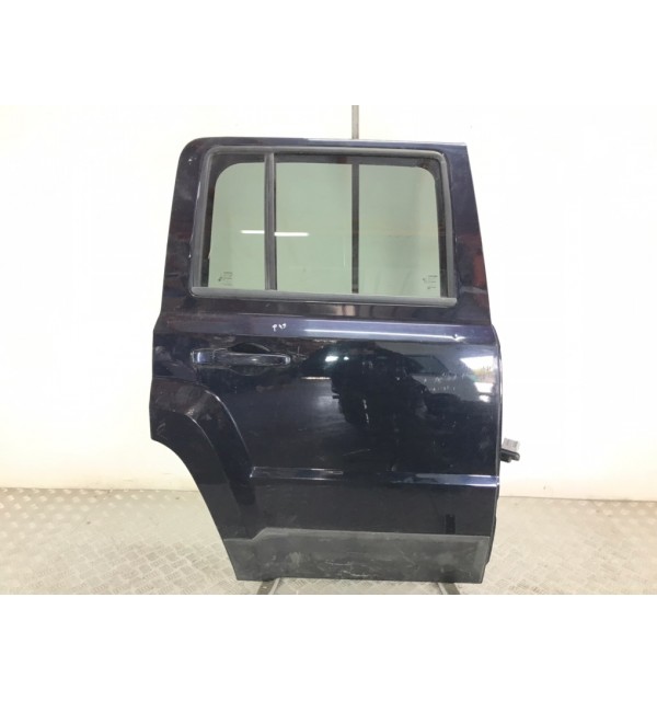 Дверь задняя правая бу для Jeep Patriot  2.2 CDi,  2011 г.