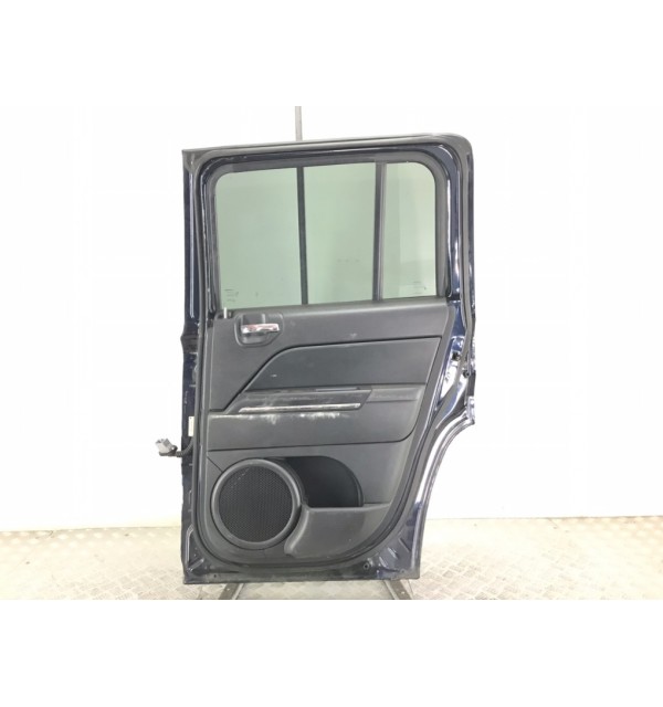 Дверь задняя правая бу для Jeep Patriot  2.2 CDi,  2011 г.