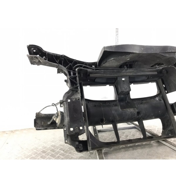 Панель передняя (телевизор) бу для BMW 3 E90/E91/E92/E93 2.0 TD,  2010 г.