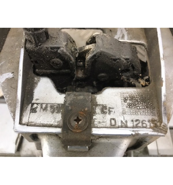 Панель передняя (телевизор) бу для Ford Focus 1 1.6 i,  2005 г.