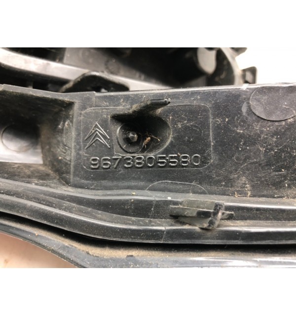 Фонарь задний левый бу для Citroen C3 2 1.4 i,  2011 г.