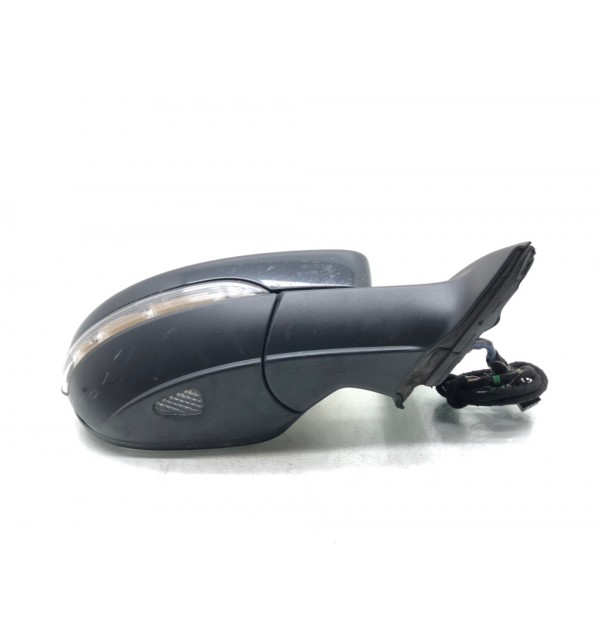 Зеркало наружное правое бу для Volkswagen Passat B7 1.6 TDi,  2013 г.